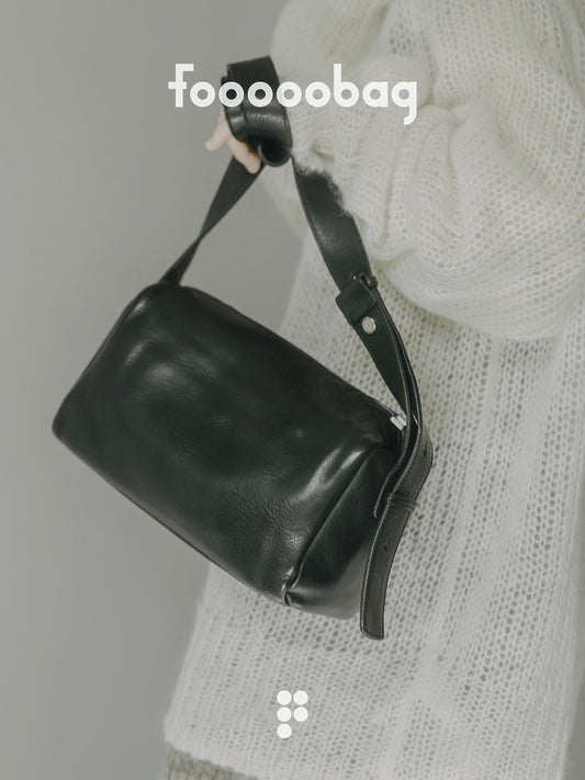 The Timeless Appeal of Veg-Tanned Leather: Meet Your New Simple Large Bucket