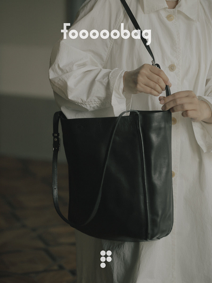 Two-way Pull Strap Tote Bag